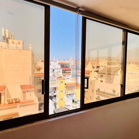 Апартаменты Atico Con Vistas En El Casco Antiguo De Бенидорм Экстерьер фото