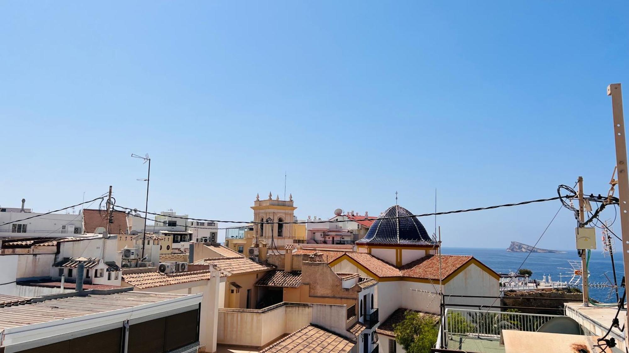 Апартаменты Atico Con Vistas En El Casco Antiguo De Бенидорм Экстерьер фото